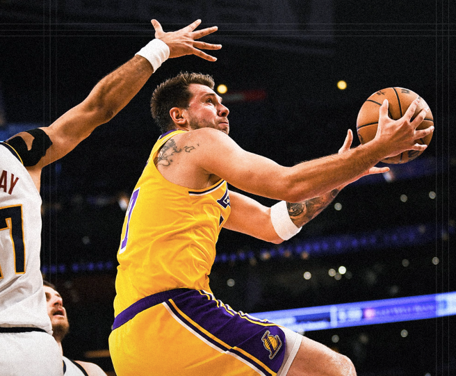 u8国际平台-最多领先17分！湖人火力全开：东契奇16分8助，詹姆斯单节11分